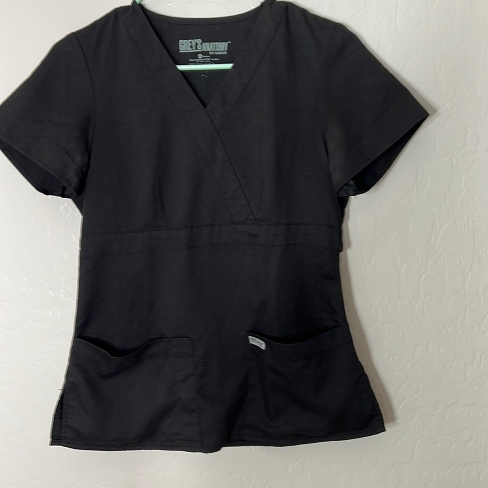 Grey’s Anatomy black fitted scrub top size small